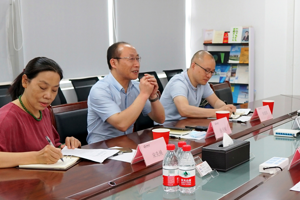 湖北省人才事业发展中心副主任张天保等一行莅临武汉美格科技